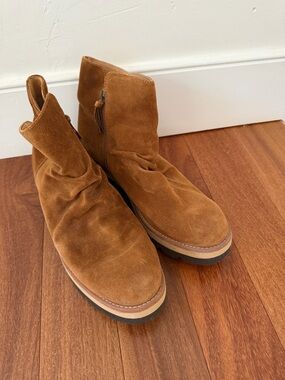 Sofft Women's Suede Ankle Boots in Cognac Brown